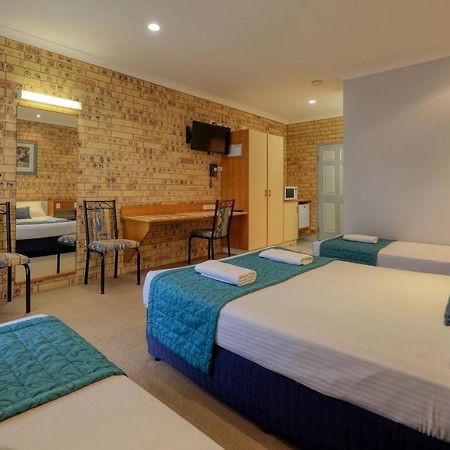 Mulga Country Motor Inn Charleville Dış mekan fotoğraf