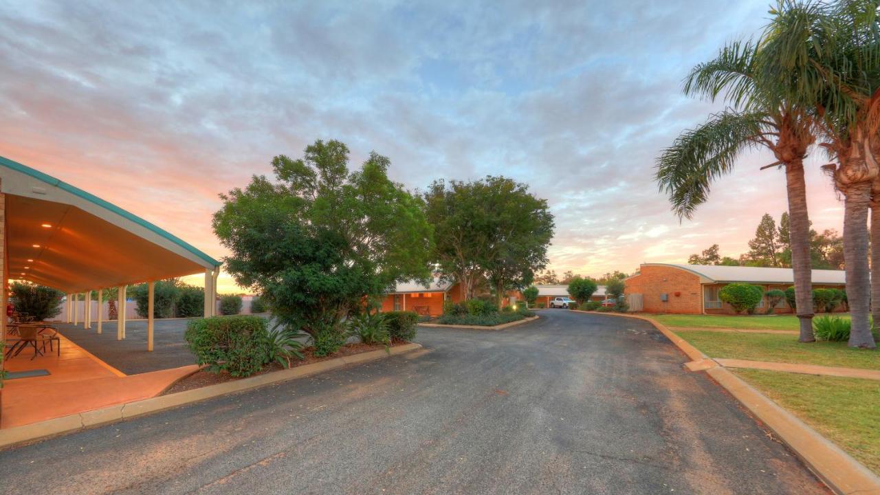 Mulga Country Motor Inn Charleville Dış mekan fotoğraf
