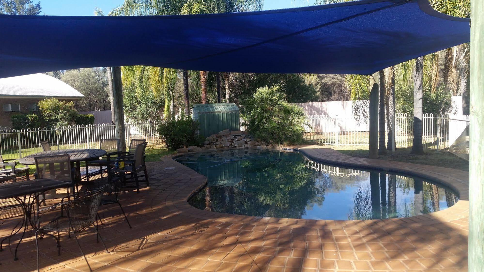 Mulga Country Motor Inn Charleville Dış mekan fotoğraf