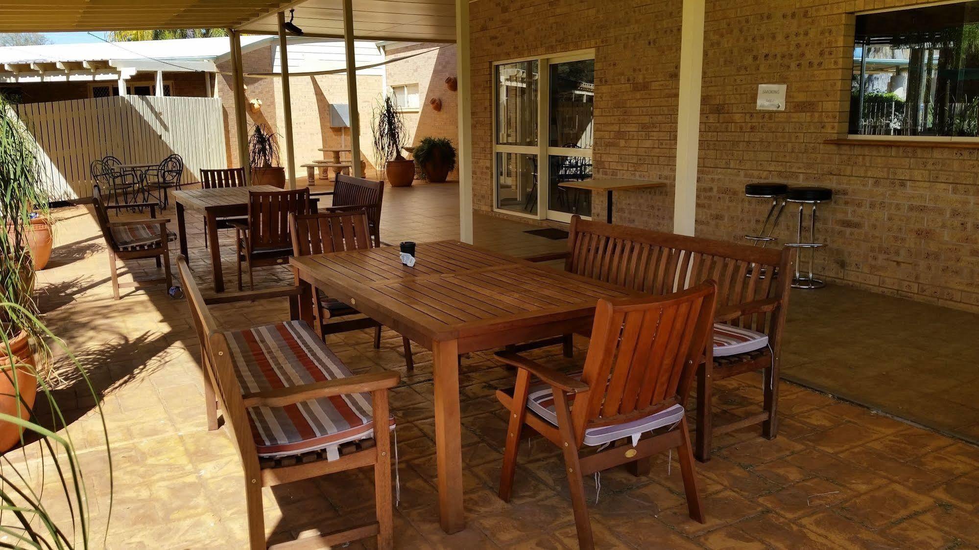 Mulga Country Motor Inn Charleville Dış mekan fotoğraf